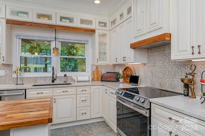 10227 Mount Holly Road, Charlotte, NC 28214 - Photo 16