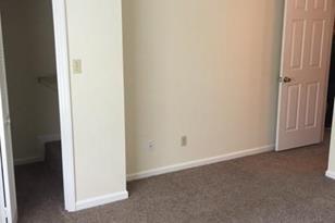 814 Selwyn Oaks Ct, Charlotte, NC 28209 - Photo 6