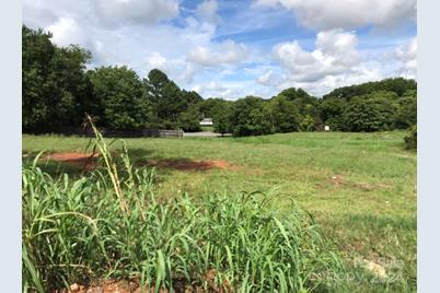 601 N Dekalb Street, Shelby, NC 28150 - Photo 2