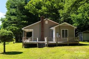 1220 Rock Creek Rd, Burnsville, NC 28714 - Photo 2