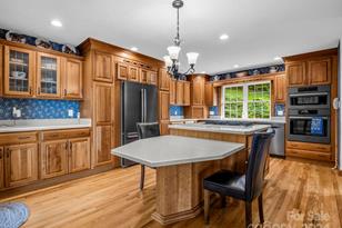 72 Bentwood Dr, Candler, NC 28715 - Photo 10