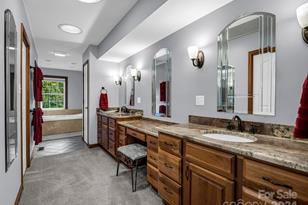 72 Bentwood Dr, Candler, NC 28715 - Photo 16