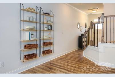 300 Creekview Road, Hendersonville, NC 28792 - Photo 4