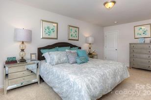 300 Creekview Rd, Hendersonville, NC 28792 - Photo 18