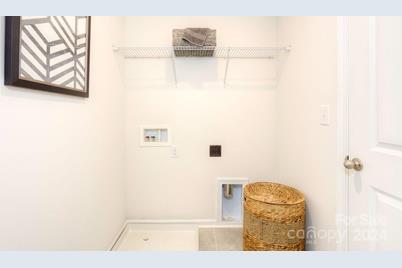 300 Creekview Road, Hendersonville, NC 28792 - Photo 28