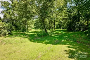 3050 Old Johns River Rd, Collettsville, NC 28611 - Photo 14