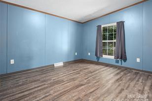 33 Goose Creek Rd, Swannanoa, NC 28778 - Photo 8