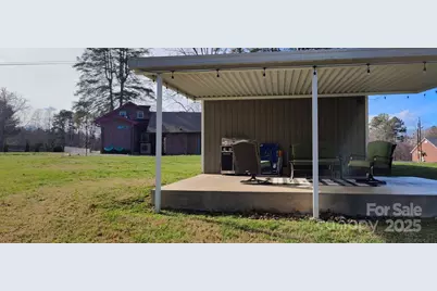 1104 Old Hwy 60 Highway, Wilkesboro, NC 28697 - Photo 18