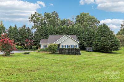 331 Blythewood Drive, Hendersonville, NC 28792 - Photo 1