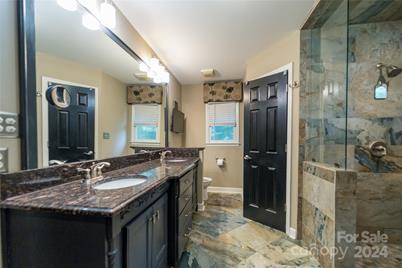10235 Mount Holly Road, Charlotte, NC 28214 - Photo 22