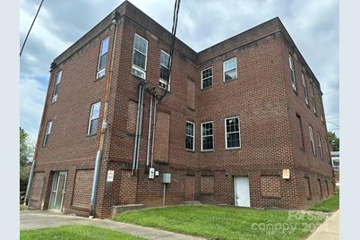 901 Ashe Avenue NW, Lenoir, NC 28645 - Photo 4