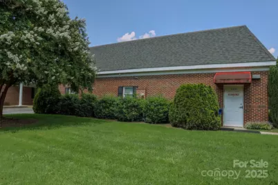 317 1st Street E, Conover, NC 28613 - Photo 10