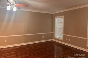300 N Fulton St, Salisbury, NC 28144 - Photo 8