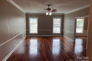 300 N Fulton St, Salisbury, NC 28144 - Photo 16