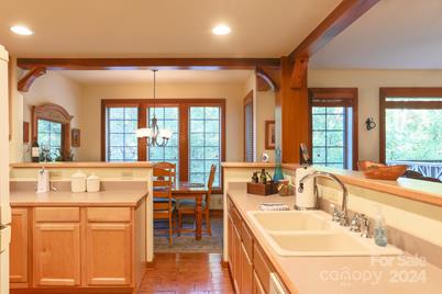 222 Creekside Way #D/102, Burnsville, NC 28714 - Photo 12