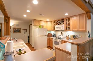 222 Creekside Wy, Burnsville, NC 28714 - Photo 14