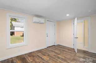 290 Killian St, Waynesville, NC 28786 - Photo 16