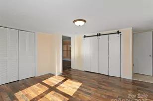 290 Killian St, Waynesville, NC 28786 - Photo 12