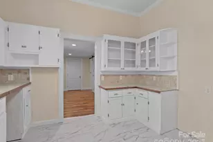 290 Killian St, Waynesville, NC 28786 - Photo 20