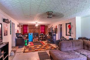 603 Halsbury Ave, Hendersonville, NC 28791 - Photo 16