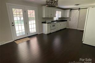 148 Westhaven St, Forest City, NC 28043 - Photo 12