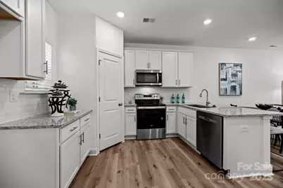 3108 Butler Hill Drive, Matthews, NC 28105 - Photo 4