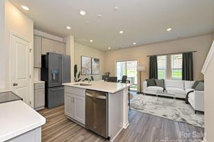 1253 Falling Acorn Ln, Concord, NC 28027 - Photo 2