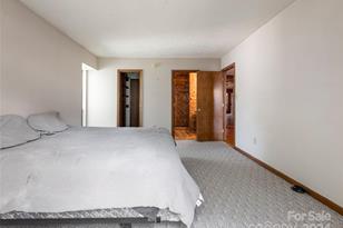 38 Ravencroft Ln, Asheville, NC 28803 - Photo 16