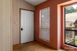 38 Ravencroft Ln, Asheville, NC 28803 - Photo 4