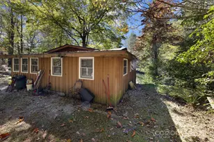 1051 Kim Miller Rd, Lake Toxaway, NC 28747 - Photo 32