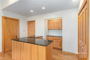 98 Flat Creek Rd, Fairview, NC 28730 - Photo 28