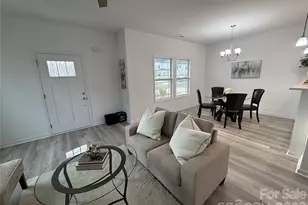 560 Geneva Cir, Gastonia, NC 28056 - Photo 2