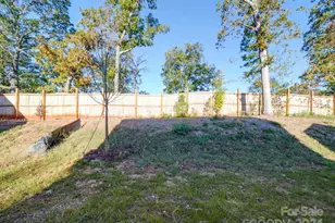 560 Geneva Cir, Gastonia, NC 28056 - Photo 36