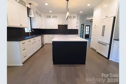 444 19th Avenue Circle NW, Hickory, NC 28601 - Photo 10
