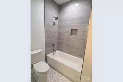 444 19th Avenue Circle NW, Hickory, NC 28601 - Photo 34