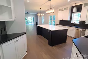 444 19th Ave Cir NW, Hickory, NC 28601 - Photo 8