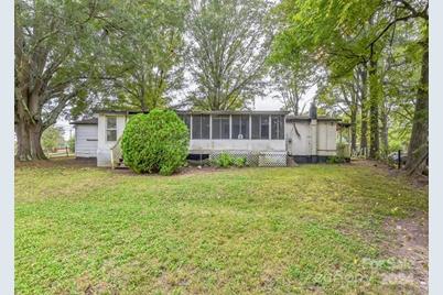 519 S Mulberry Street, Cherryville, NC 28021 - Photo 6