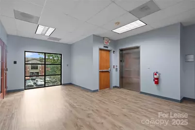 19810 W Catawba Avenue W #Suite E2, Cornelius, NC 28031 - Photo 4