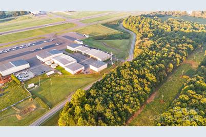 130 Aviation Drive, Statesville, NC 28677 - Photo 8