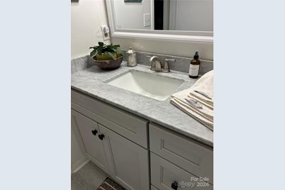 6132 Heath Ridge Court, Charlotte, NC 28210 - Photo 12