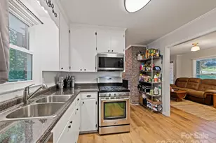 263 Blanton St, Columbus, NC 28722 - Photo 16