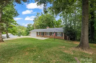 263 Blanton St, Columbus, NC 28722 - Photo 4