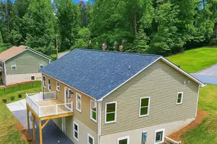 206 Fairway Dr, Rutherfordton, NC 28139 - Photo 2