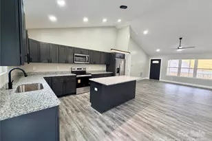 206 Fairway Dr, Rutherfordton, NC 28139 - Photo 6