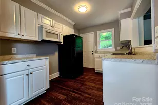 3337 Eastway Dr, Charlotte, NC 28205 - Photo 2