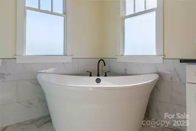 337 Maple Knoll Drive, Hendersonville, NC 28792 - Photo 14