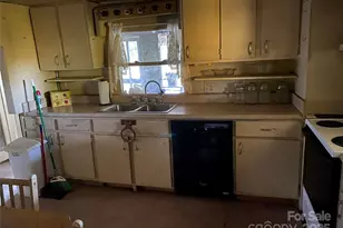 3642 Barus Pond Loop, Valdese, NC 28690 - Photo 6