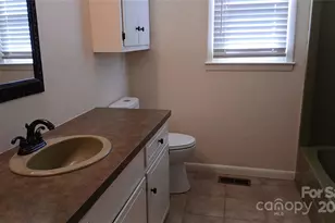 309 Rodoret St N, Valdese, NC 28690 - Photo 14