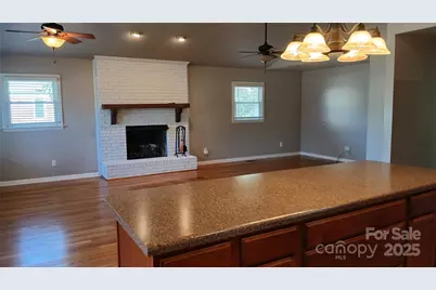 309 Rodoret Street N, Valdese, NC 28690 - Photo 8