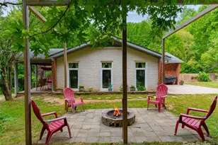 1000 Mountain View Church Rd, Zirconia, NC 28790 - Photo 4